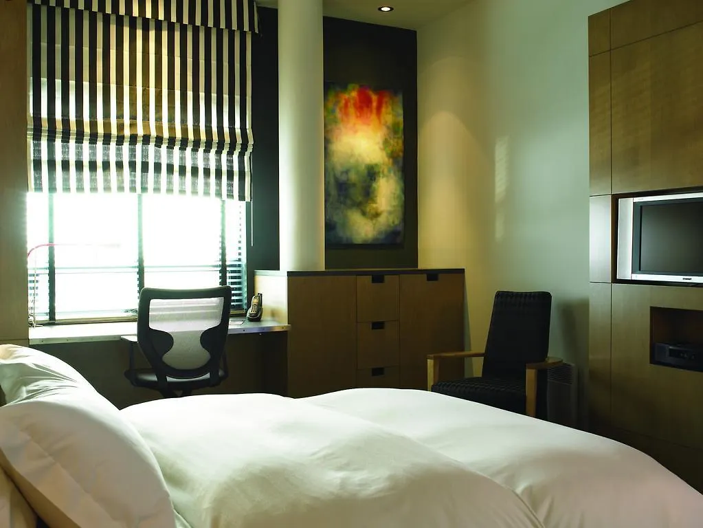 **** Hotel Hôtel Alt Québec Canadá